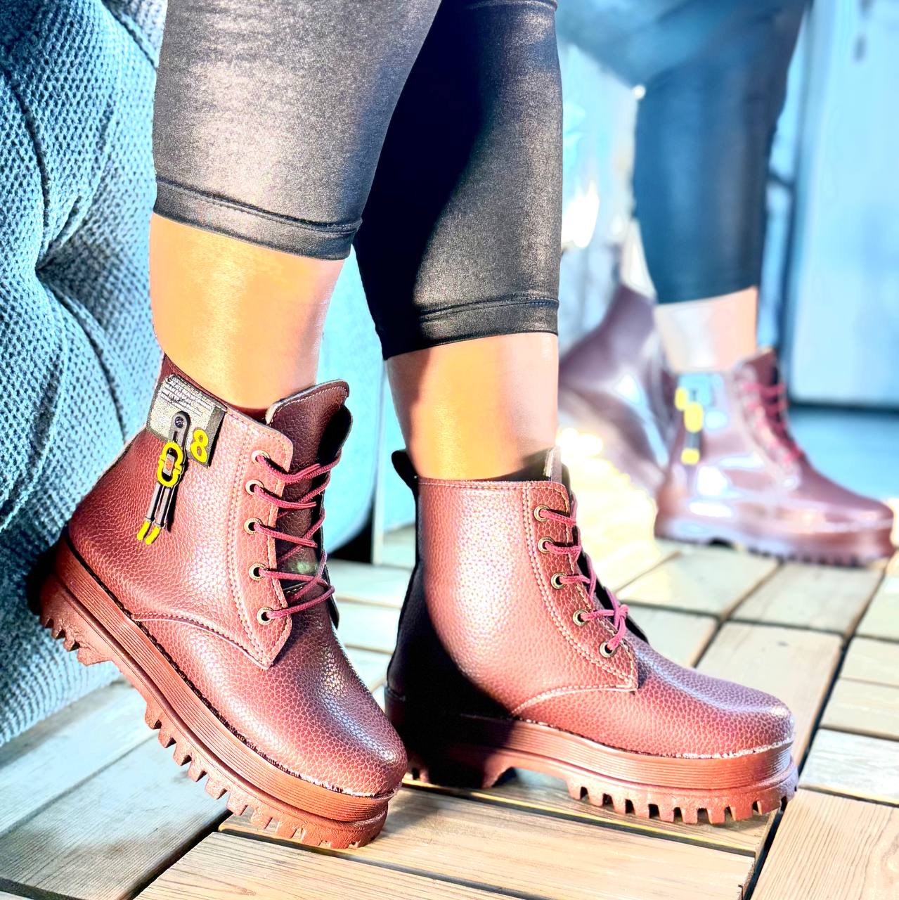 نیمبوت چرم زنانه ارسال رایگان